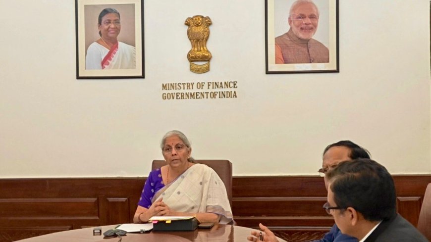 भारत-पाकिस्तान तनाव के बीच निर्मला सीतारमण ने बुलाई अहम बैठक, बैंकों और बीमा कंपनियों के दिए ये अहम निर्देश