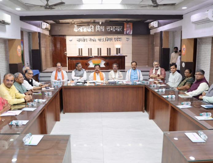NDA में 'बड़े-छोटे भाई' का रोल खत्म! बिहार चुनाव के लिए BJP का 'प्लान तैयार, महिलाओं-युवाओं को प्राथमिकता