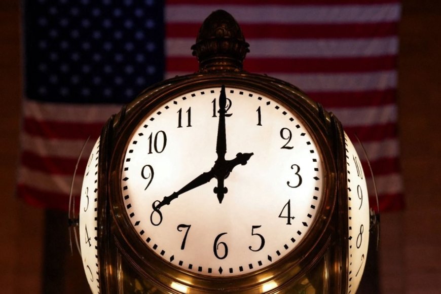 ट्रंप ने दी थी तबाही की धमकी, दुनिया को था रात 8 बजे का इंतजार, घड़ी कर रही थी टिक-टिक-टिक, फिर कैसे बदला समय?